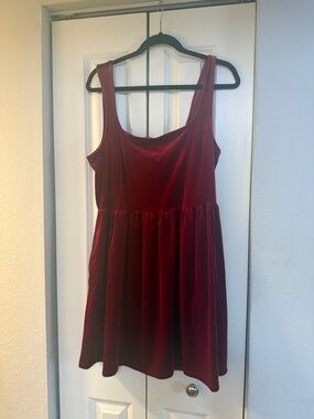 Old Navy Red Scoop Neck Tank Top